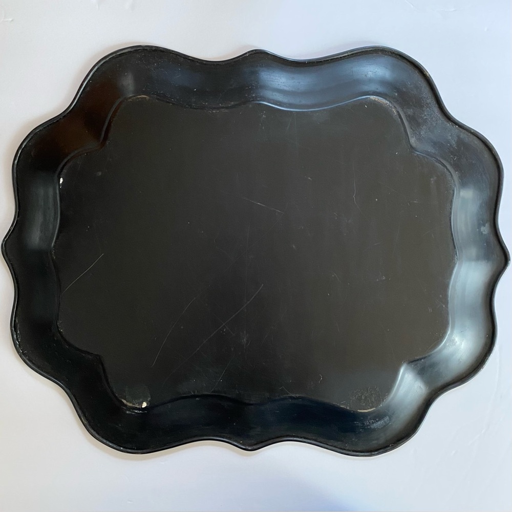 Vintage 1960s Tole Scallop Edge Metal Tray Flowers Roses - Picture 10 of 11